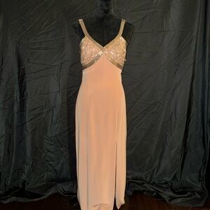 Elegant Sequin-Embellished Evening Gown